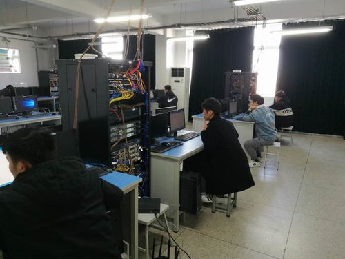 依托產(chǎn)業(yè)學(xué)院平臺(tái)，華為認(rèn)證再結(jié)碩果 計(jì)算機(jī)工程學(xué)院24名學(xué)生通過(guò)華為HCIP-Datacom認(rèn)證，夯實(shí)計(jì)算機(jī)網(wǎng)絡(luò)工程施工核心能力