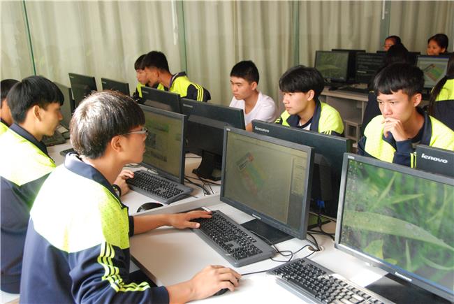 玉溪工業(yè)財貿(mào)學(xué)校2019年計算機網(wǎng)絡(luò)工程施工專業(yè)招生簡介